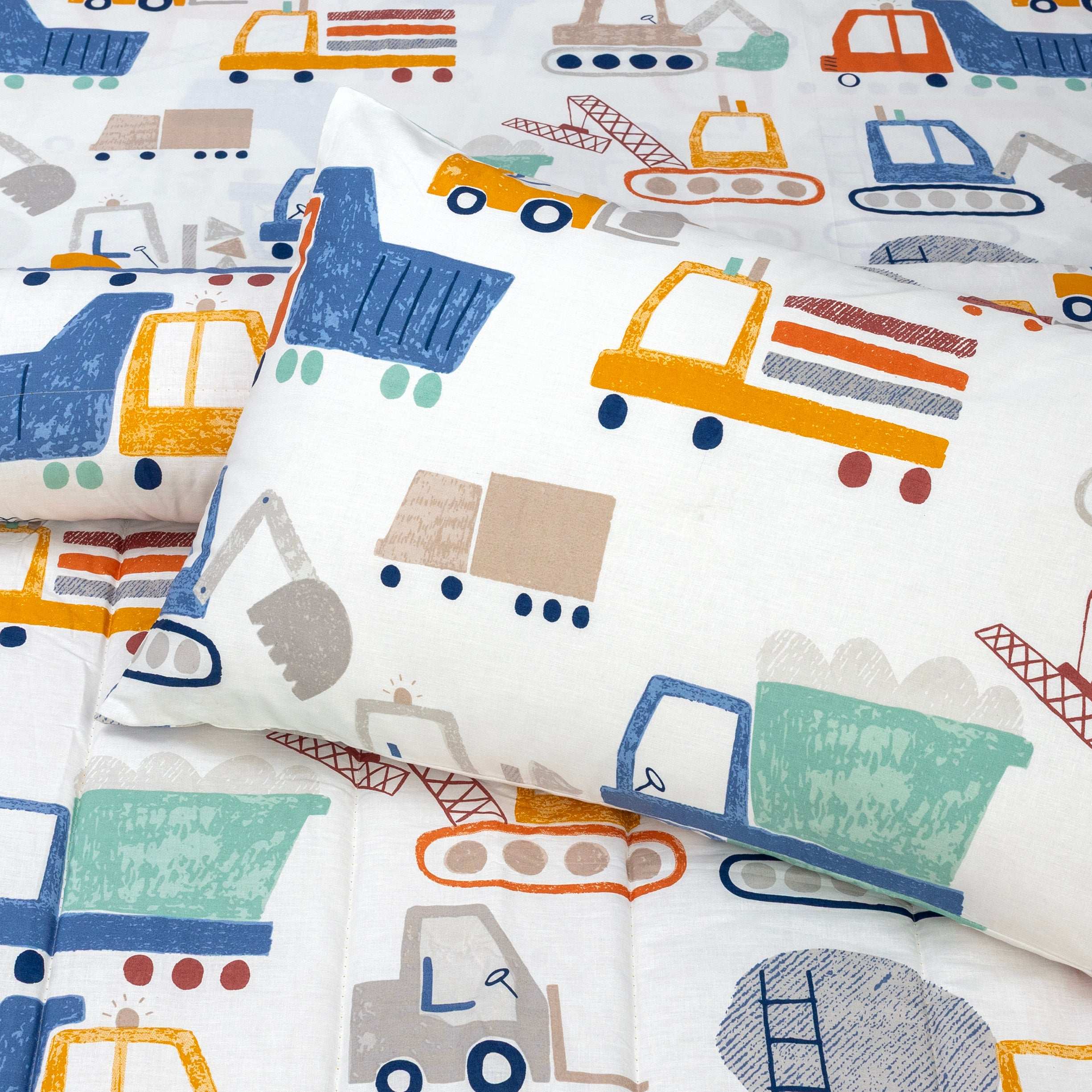 Kids Vehicle Print Bed Sheet Set with Comforter and Pillow Cover by Alezam