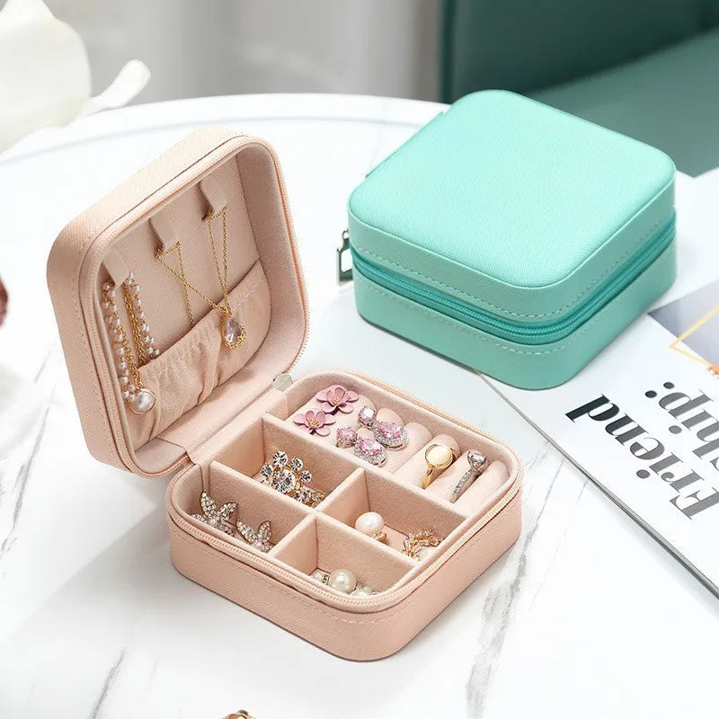 Elegant Portable Jewelry Storage Box – Travel-Friendly Organizer